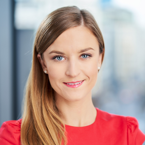 Izabela Sajdak, CFA Society Poland Annual Conference